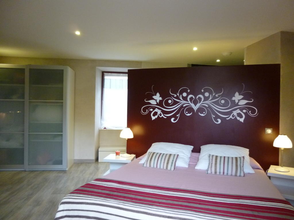 Bed and Breakfast Au Mas De Gamet Théminettes Camera foto