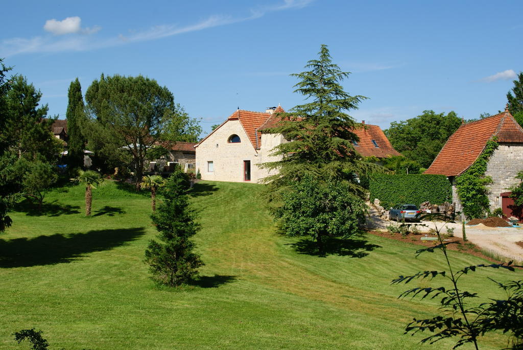 Bed and Breakfast Au Mas De Gamet Théminettes Esterno foto