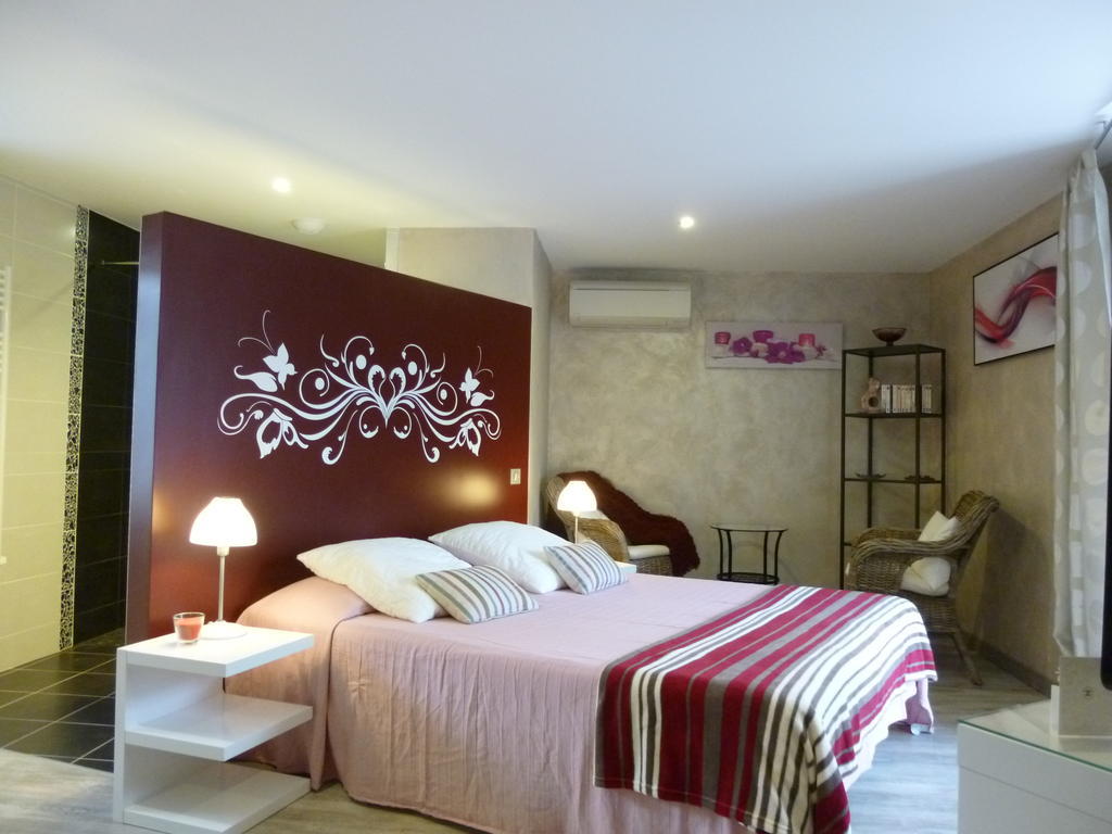 Bed and Breakfast Au Mas De Gamet Théminettes Camera foto