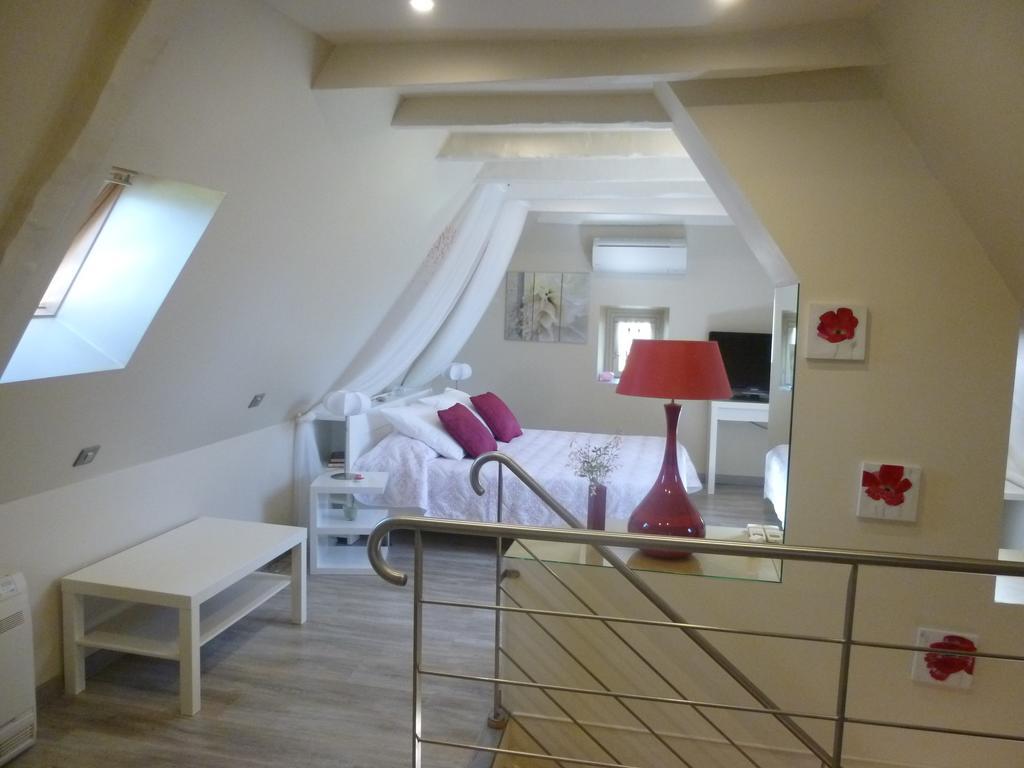 Bed and Breakfast Au Mas De Gamet Théminettes Esterno foto