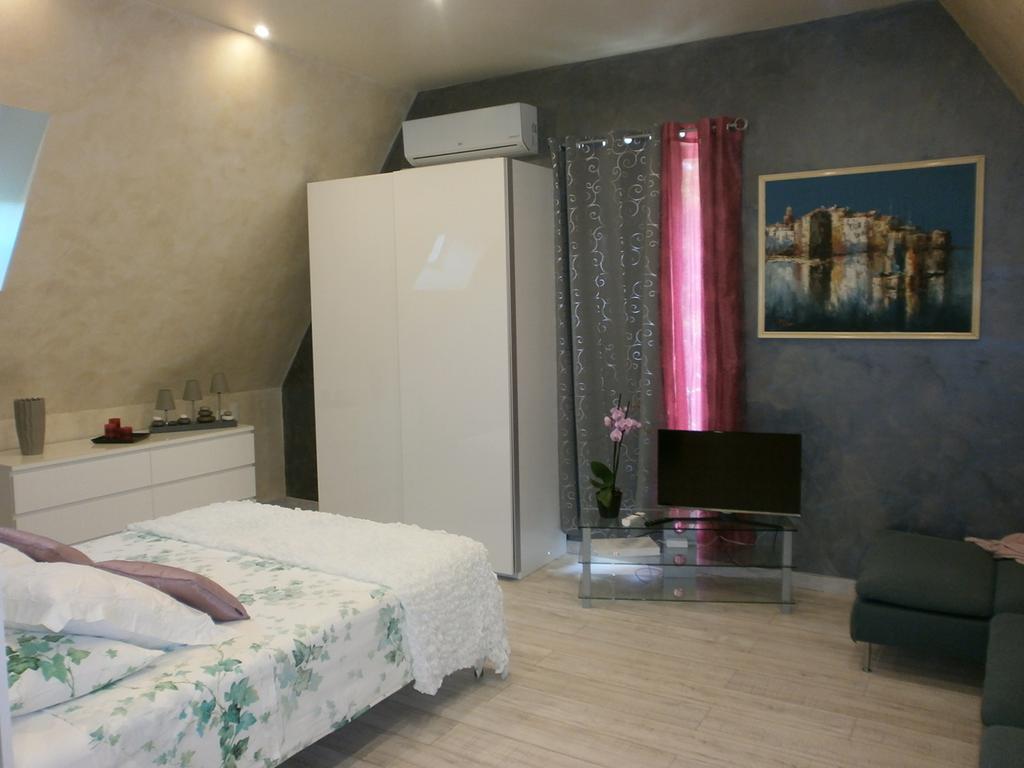Bed and Breakfast Au Mas De Gamet Théminettes Esterno foto