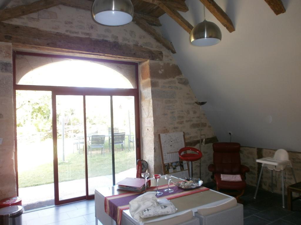 Bed and Breakfast Au Mas De Gamet Théminettes Esterno foto
